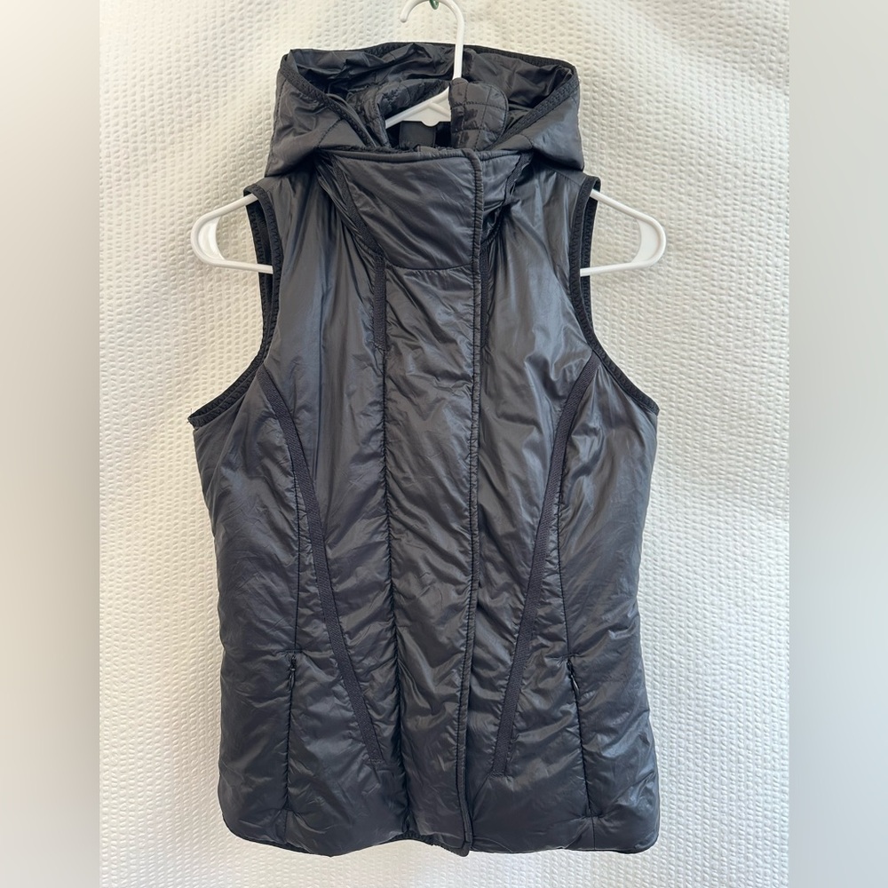 LULULEMON Glacier Vest Black Size 4 Hooded Fleece Lined 2 in 1 Winter Jacket
